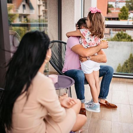 Lotos Depandans Otel Ni Dış mekan fotoğraf
