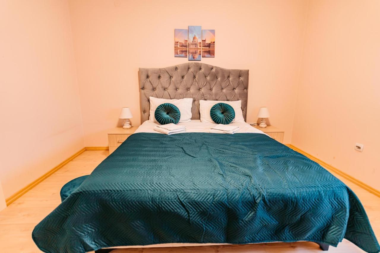 Lotos Depandans Otel Ni Dış mekan fotoğraf