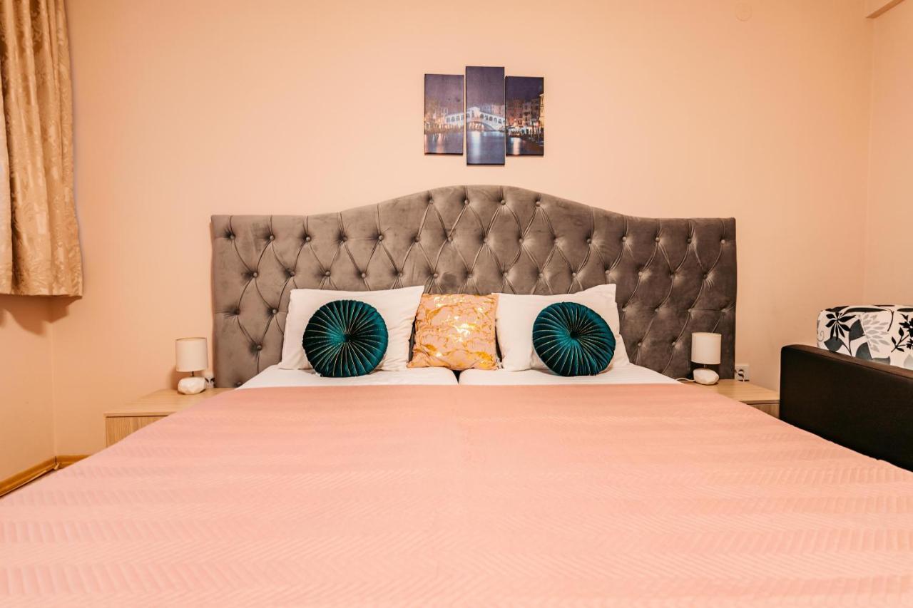 Lotos Depandans Otel Ni Dış mekan fotoğraf