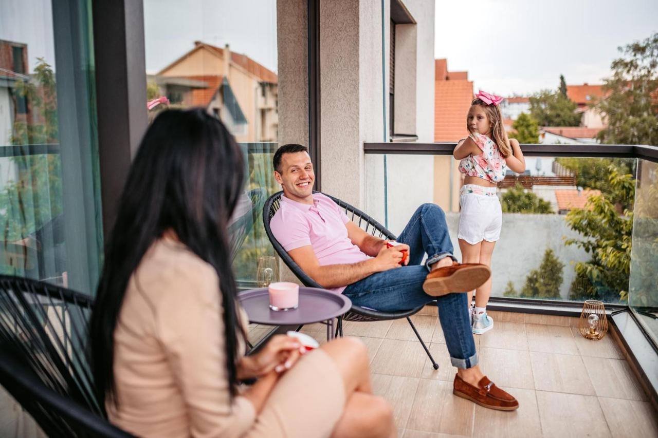 Lotos Depandans Otel Ni Dış mekan fotoğraf