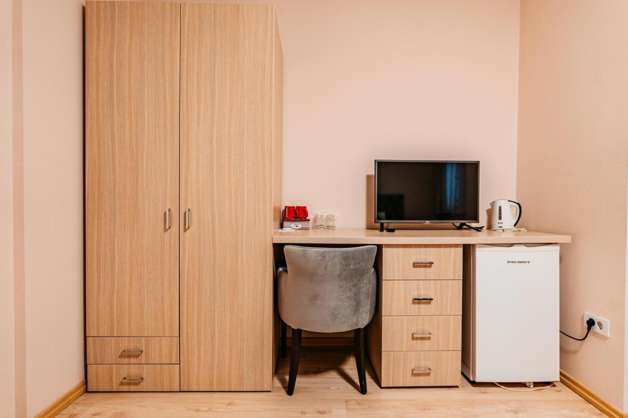 Lotos Depandans Otel Ni Dış mekan fotoğraf