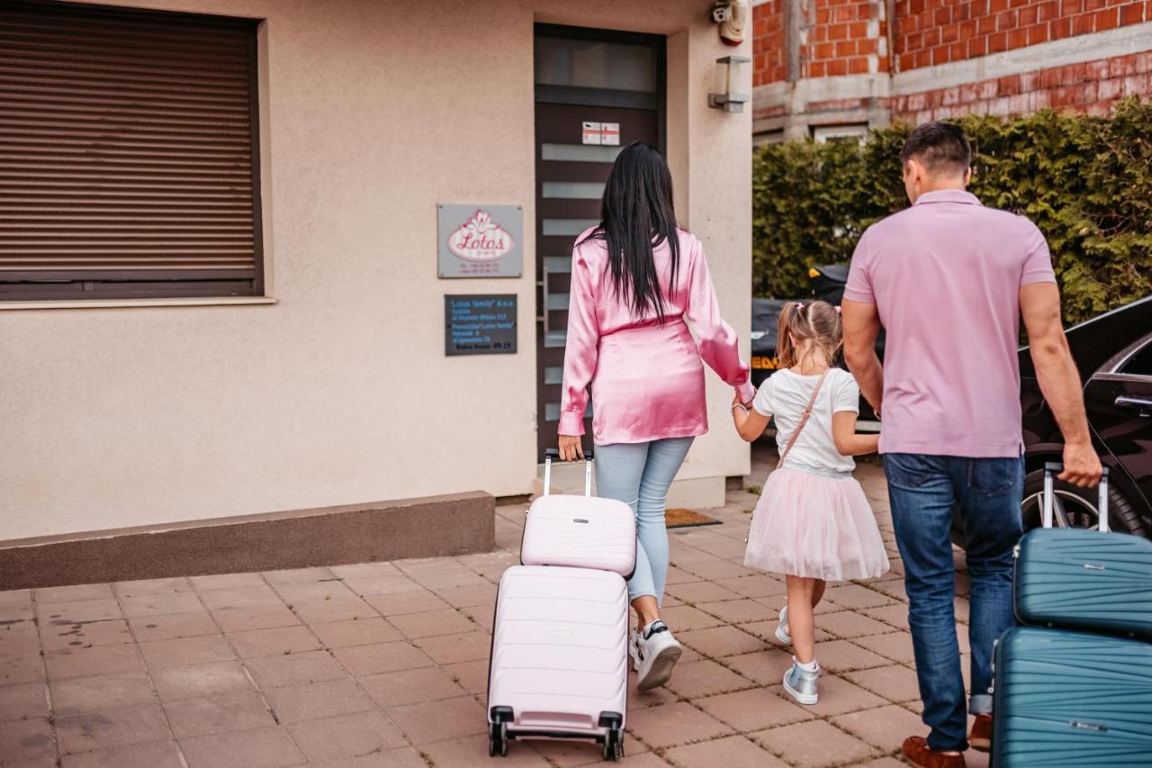 Lotos Depandans Otel Ni Dış mekan fotoğraf